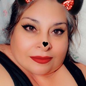 Meet your Posher, Claudia